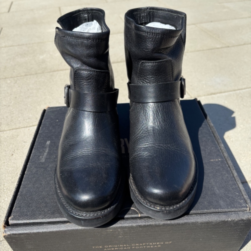 Frye Black Veronica Bootie Womens size 8